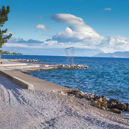 Holiday home Amazing In With House Sea View *